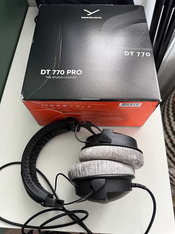 Beyerdynamic DT 770 Pro 80 Ohm 2010s - Black  			