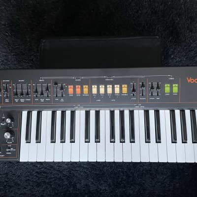 Behringer VC340 Vocoder (Roland VP-330 clone) image 3