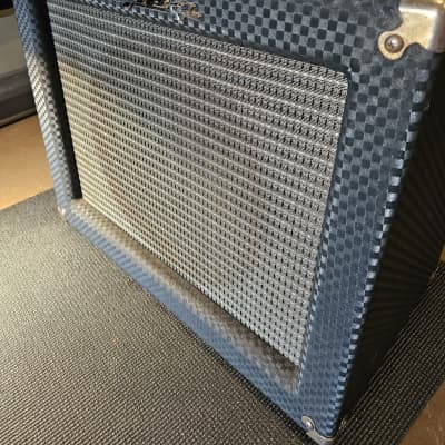 Ampeg Model J-12R Jet II 15-Watt 1x12