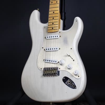 Fender Custom Shop Limited Edition '55 Dual-Mag Strat, Journeyman Relic- Aged White Blonde (7lbs 6oz image 6