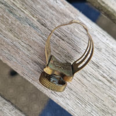 Otto Link Early Babbitt tenor saxophone ligature image 5