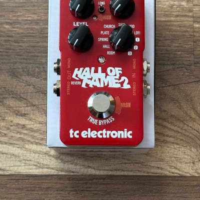 TC Electronic Hall of Fame Reverb 2011 - 2017 - Red image 1
