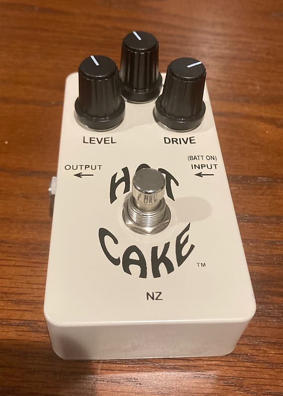 Crowther Hotcake Overdrive Pedal, with SoftEdge (Bluesberry) and