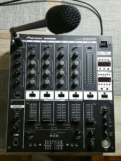 Pioneer DJM 600 Mixer with Gooseneck Mic Included!!! PRICE