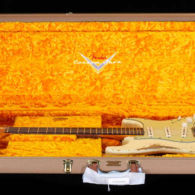 Fender Custom Shop 1961 Stratocaster Heavy Relic Aged Vintage White/3-Color Sunburst (273) image 7