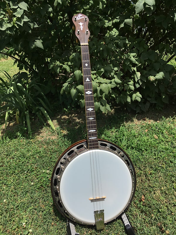 1927 Gibson TB-2 “Pyramid” tenor banjo image 1