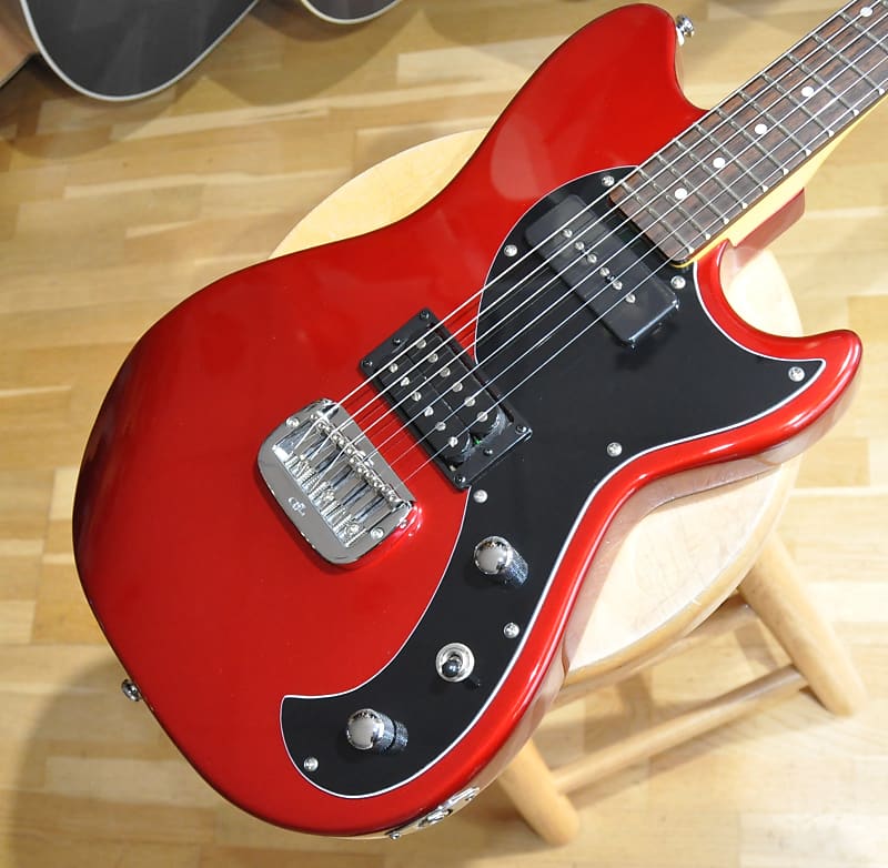 G&L Fallout エレキギター G&L Tribute Fallout Electric Guitar - Shell Pink | Sweetwater