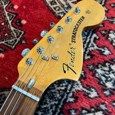 Fender Vintera '70s Stratocaster, Pau Ferro Fingerboard, Sienna Sunburst image 3