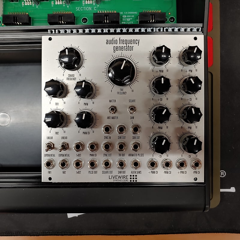 Live Wire Audio Frequency Generator Reverb