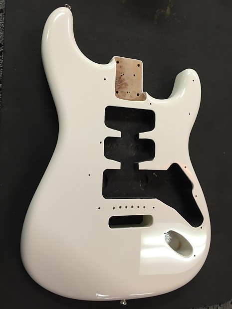 Squier classic best sale vibe body