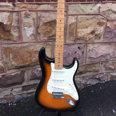 Fender American Standard Stratocaster 2002 2 Tone Sunburst Maple Neck With  Case | Reverb