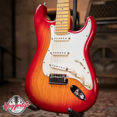 Fender American Deluxe Stratocaster 1999 - 2003 | Reverb