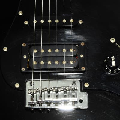 Fernandes Japan SSH-40 Limited Edition Electric Guitar Ref.No 2900 image 5