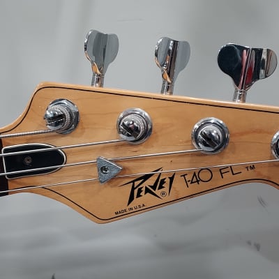 Peavey T40 FL  Fretless bass Guitar USA 1981 image 5