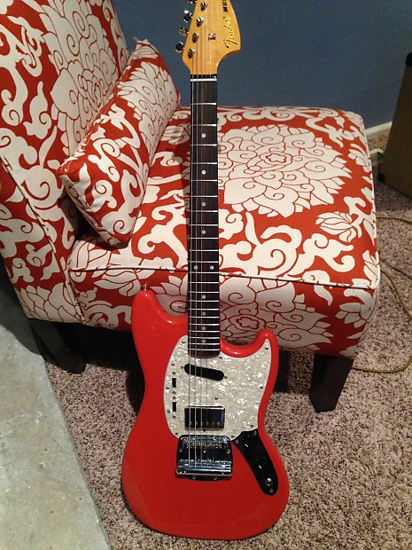 Fender Kurt Cobain Mustang in Fiesta Red