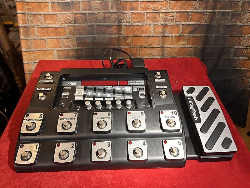 Digitech RP1000 Guitar Multi-Effects Processor | Reverb