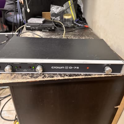 Crown D-75 2-Channel Power Amplifier | Reverb