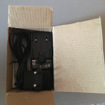 Yamaha NR-100 Vintage Stereo Noise Reducer 2005 + Harman 9volt Quality Adaptor, Both New! image 9