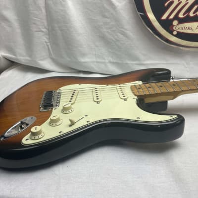Fender USA Stratocaster Guitar with Case - changed saddles & electronics 1979 - 2-Color Sunburst / Maple neck image 7