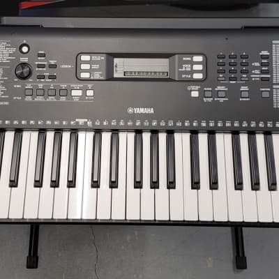 Yamaha PSR-E363 61-Key Portable Keyboard 2018 - Present - Black