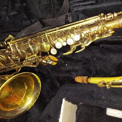 buescher 400 intermediate-level alto saxophone, very good cond, with case/etc. image 5
