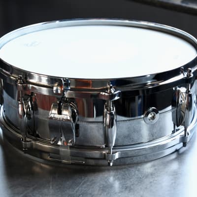 Gretsch 4160 Chrome Over Brass 14x5" 8-Lug Snare image 2