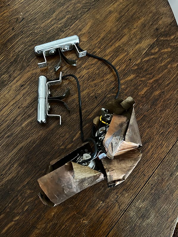 Silvertone Lipstick pickups 1965 Reverb