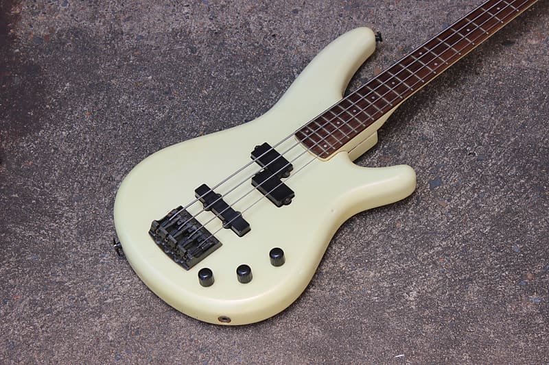 1987 Ibanez RB830 Roadstar II Bass (Made in Japan)