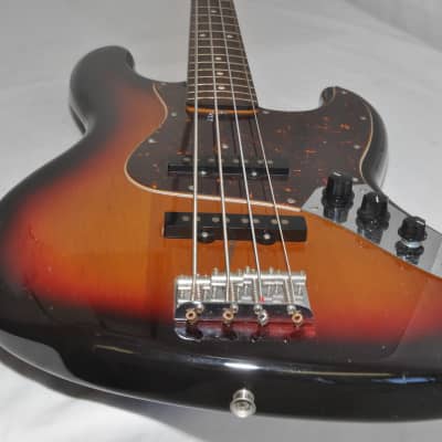 Fender Japan Fender Electric Bass Guitar Ref. No.5827 image 8