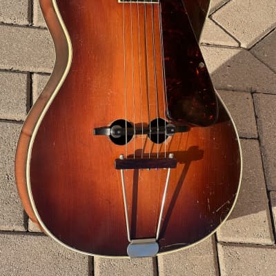 Vivi-Tone Acoustic-Guitar 1936 a famous 30's  Lloyd Loar art deco design in a lovely Faded Sunburst. for sale