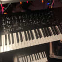 Korg Prologue 8 Polyphonic 49-Key 8-Voice Analog Synthesizer 2018 - Present Black / Wood