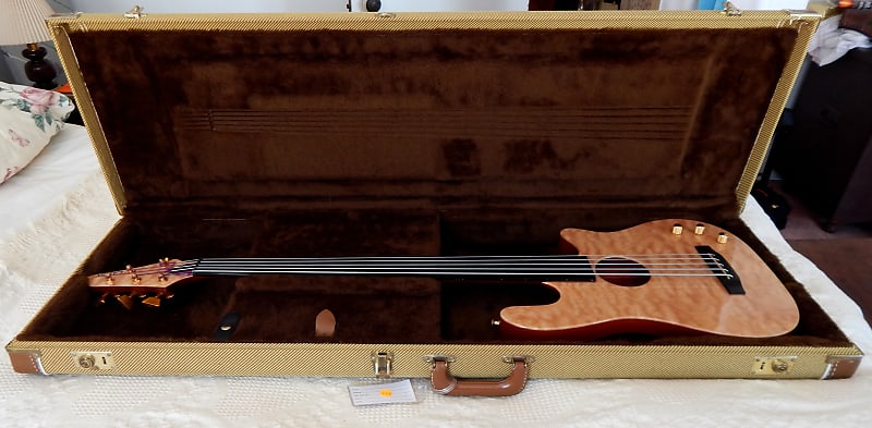 Carvin AC-50 (フレットレス) Carvin AC-50 (フレットレス)