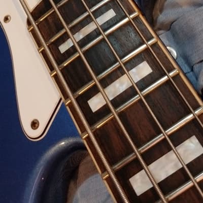 Fender Japan '75 Reissue Jazz Bass Relic, Amparo Blue Nitro image 3