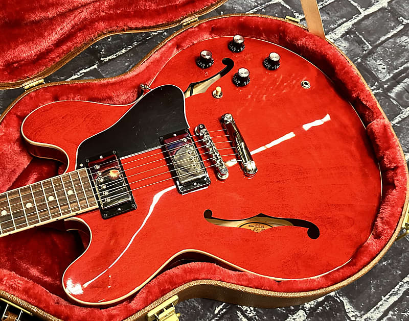 Gibson ES-335 2023 60s Cherry New Unplayed w/Case Auth Dlr
