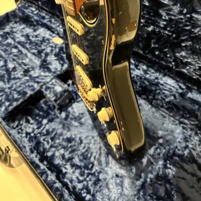 Fender Custom Shop Dual Mag II Stratocaster Relic 2020 - Black over 3-Color Sunburst image 4