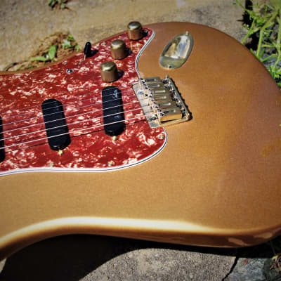 Wallace Stratocaster 1999 Shoreline Gold Metallic. Handmade by David Wallace of Nashville. All Tone. image 13