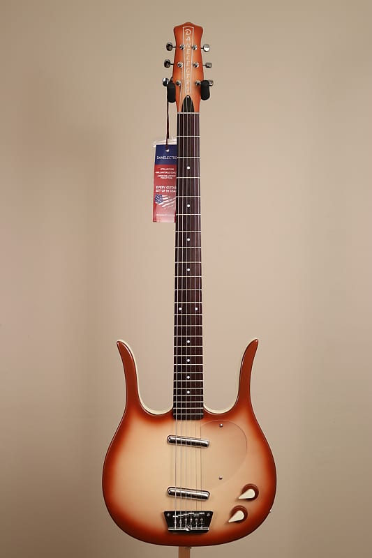 Danelectro Longhorn Baritone Copperburst Reverb