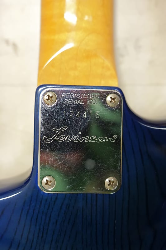 HardRelic Blade Levinson R-2 シースルーダルブルー Blade RH-2 Classic Clear Blue / Pau Ferro | Reverb Czechia