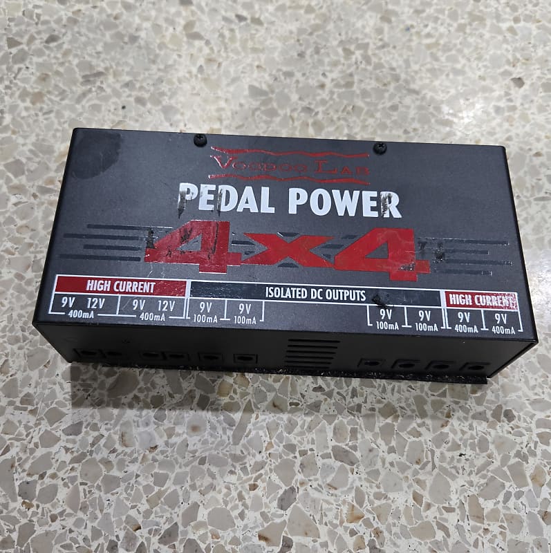 Voodoo Lab Pedal Power 4X4