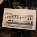 Roland TR-909 Rhythm Composer White