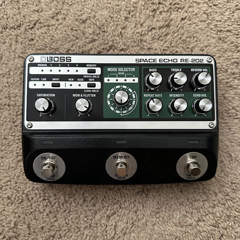 Boss RE-202 Space Echo