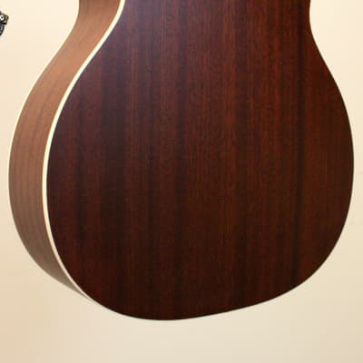 Alvarez RF26SSB Regent Series Folk/OM Acoustic Guitar Sunburst image 9