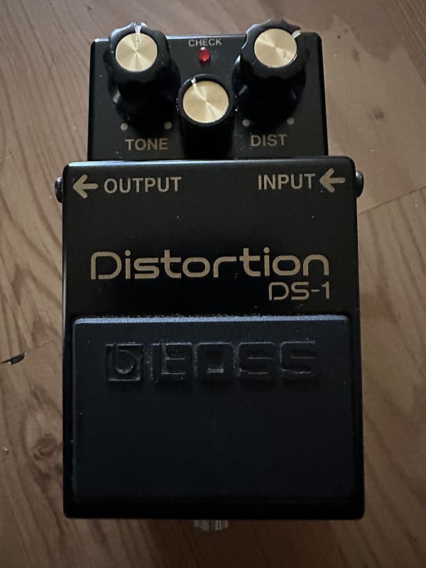 Boss DS-1-4A Distortion 40th Anniversary Edition 2017 - Black | Reverb