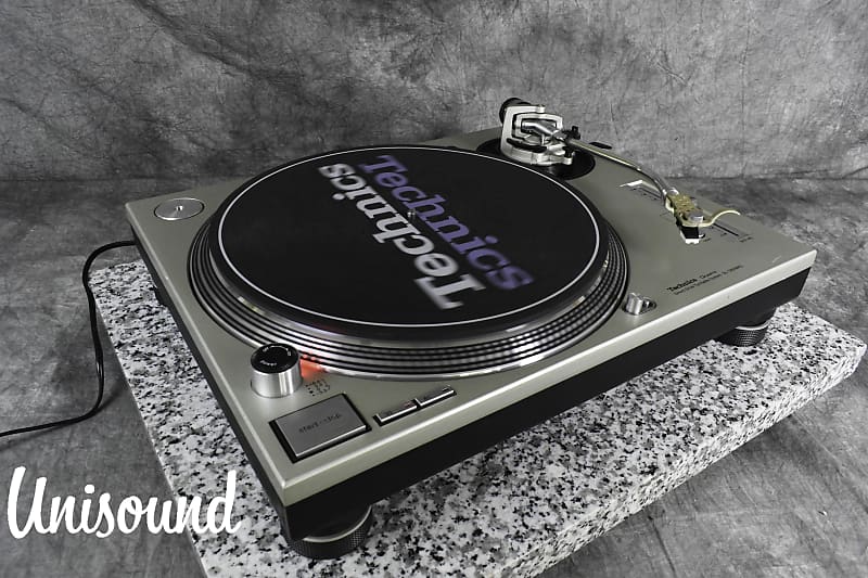 Technics SL-1200MK5 Silver direct drive DJ turntable in Very Good condition.