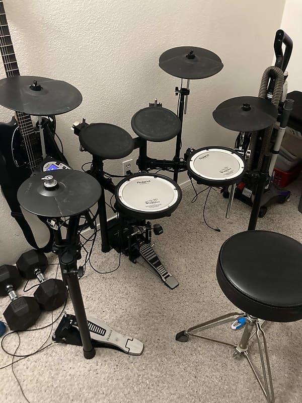 Roland TD-11K V-Drum Kit with Mesh Snare | Reverb