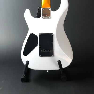 Samick SS70 Electric Guitar, Gloss White (Hard Case Included) image 6