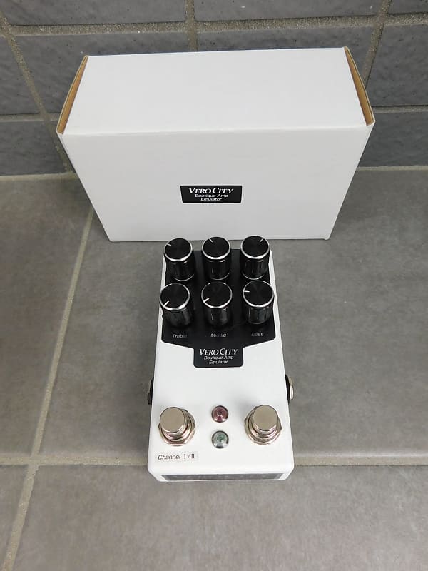 VeroCity Effects Pedals VH34 2010' - White