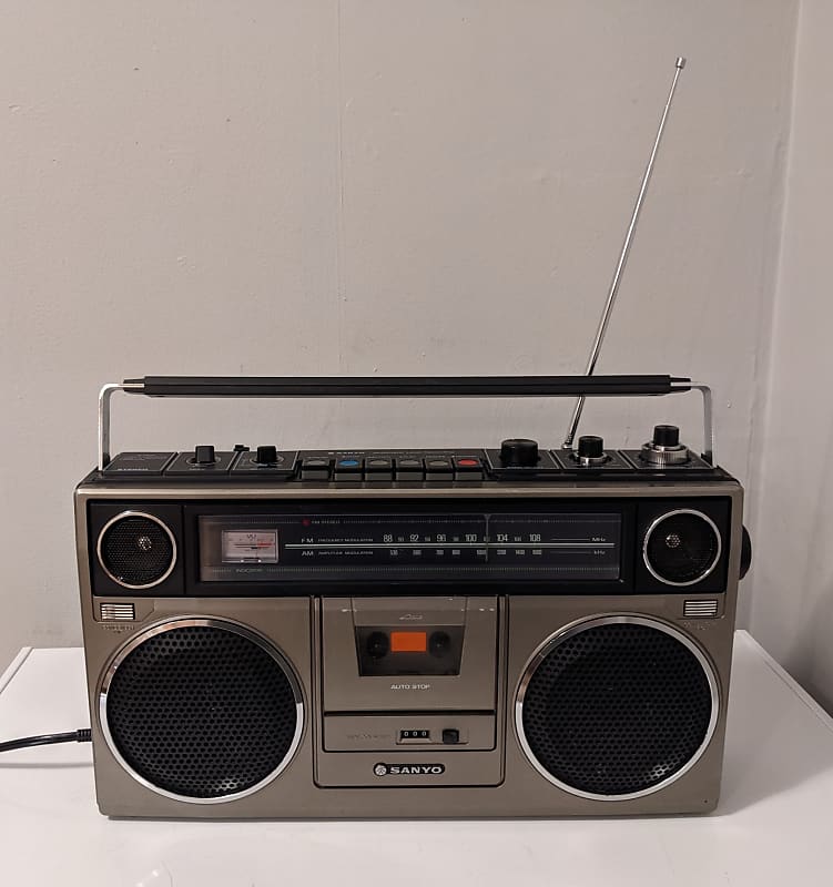 Radio Cassette Portable Vintage