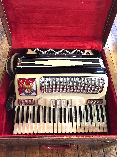 Nobility accordion shop