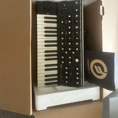 Moog Subsequent 37 Analog Synth 2017 - Present - Black